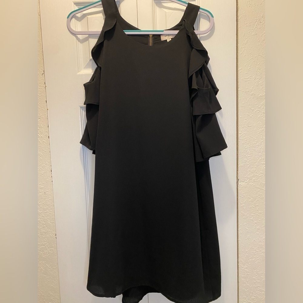 - Umgee USA Cold Shoulders Black dress size S